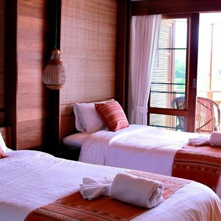River Bank Resort Mae Sariang Extérieur photo